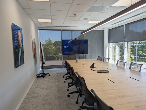 Openwork meeting room Openwork large meeting room